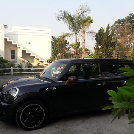 Scenic Riverside Resort Kamphaeng Phet Esterno foto