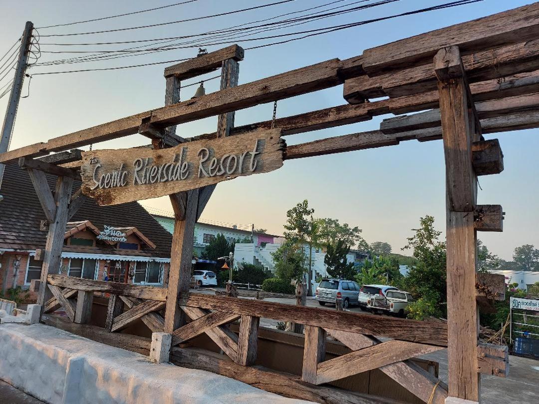 Scenic Riverside Resort Kamphaeng Phet Esterno foto