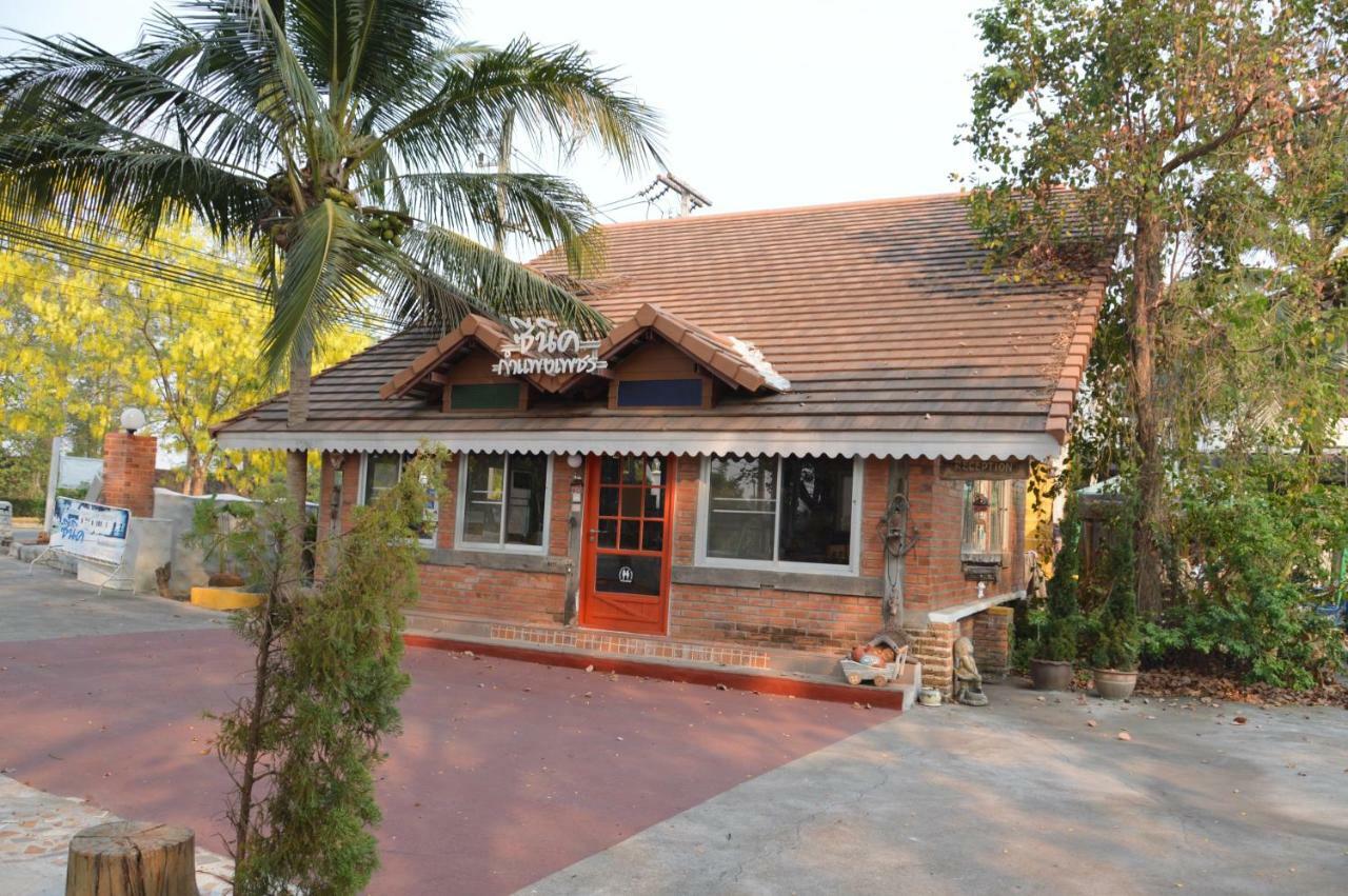 Scenic Riverside Resort Kamphaeng Phet Esterno foto